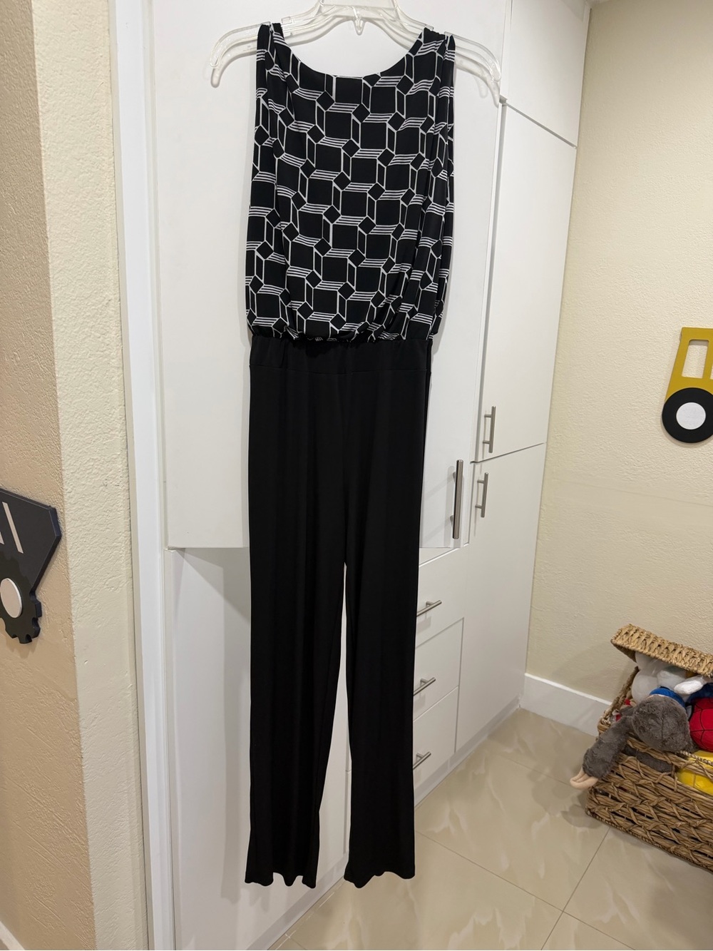 Enfocus Studio Black & White Geometric Sleeveless Jumpsuit